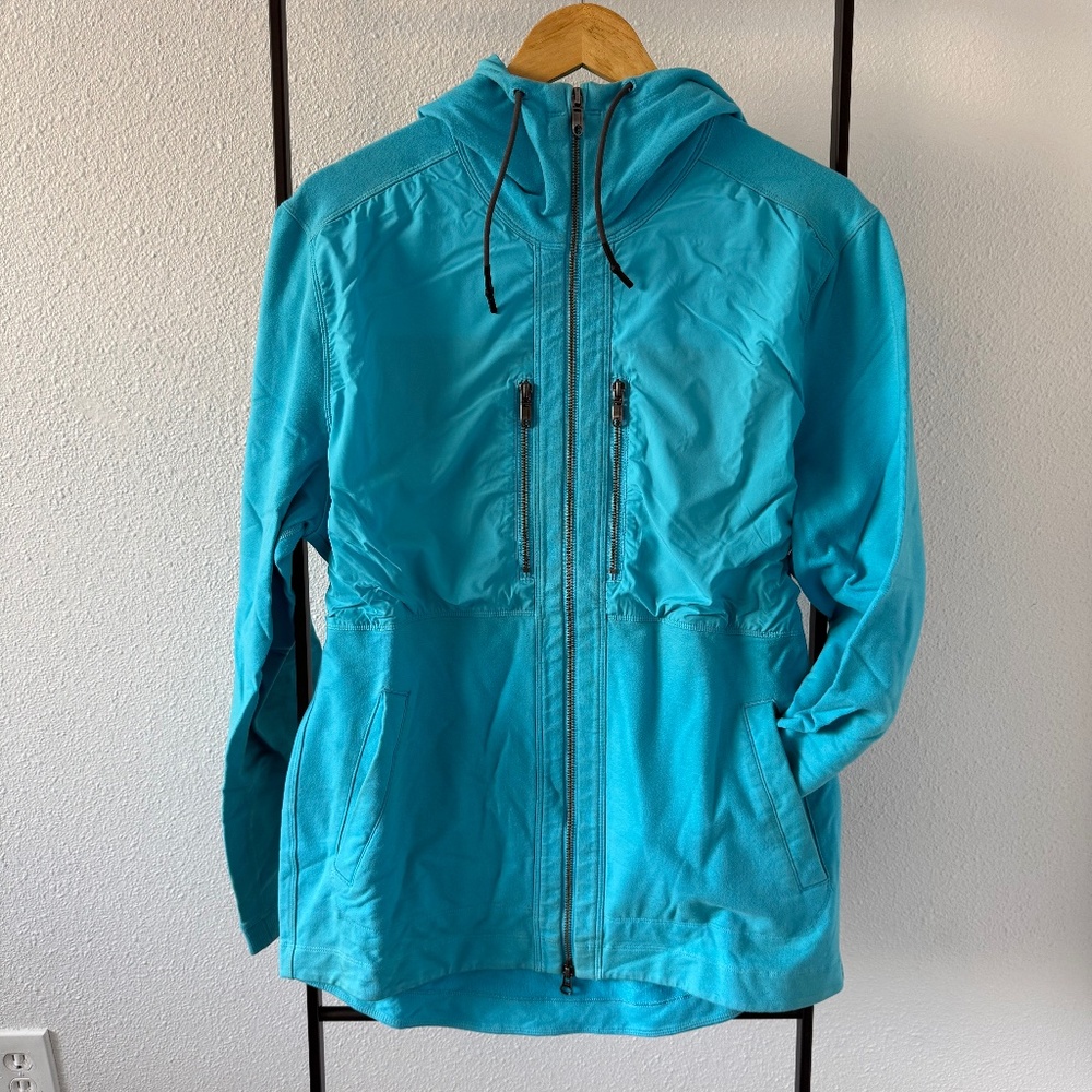lululemon Dispatch Hoodie – Teal / Mixed-Fabric Design